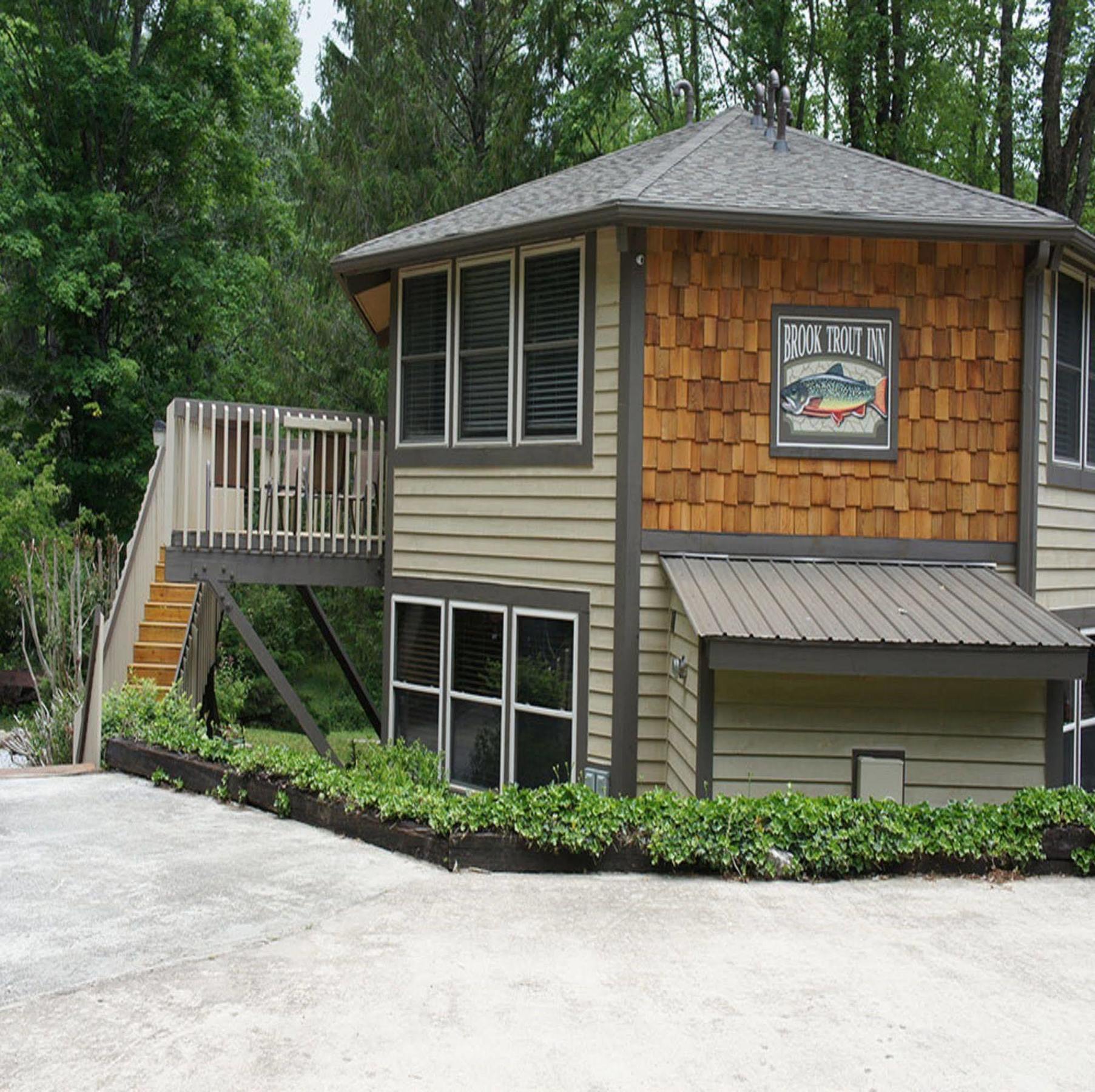 Brook Trout Inn Sapphire Екстер'єр фото