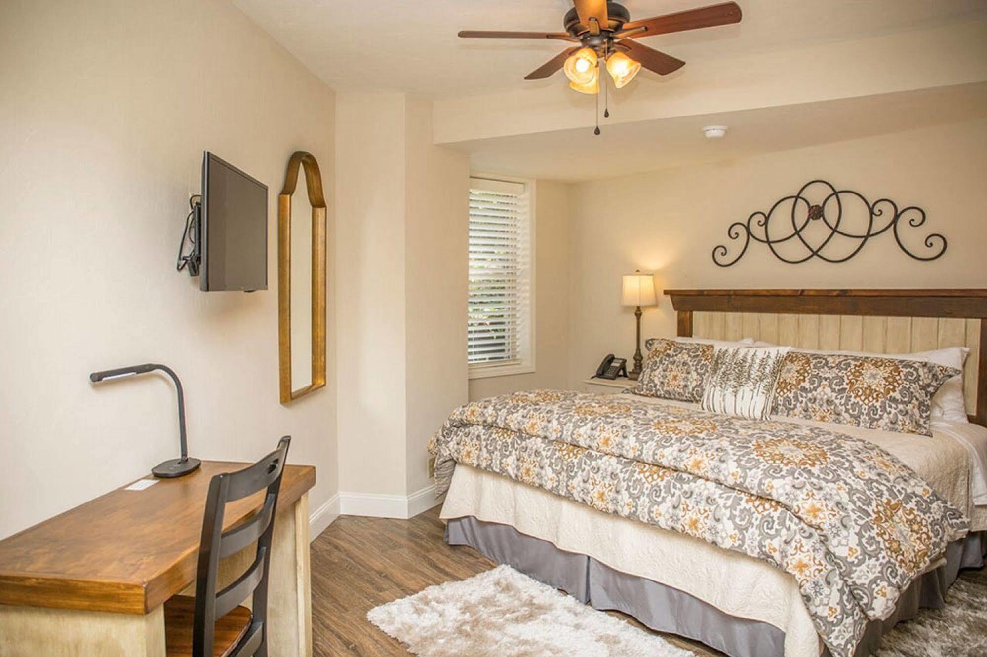Brook Trout Inn Sapphire Екстер'єр фото
