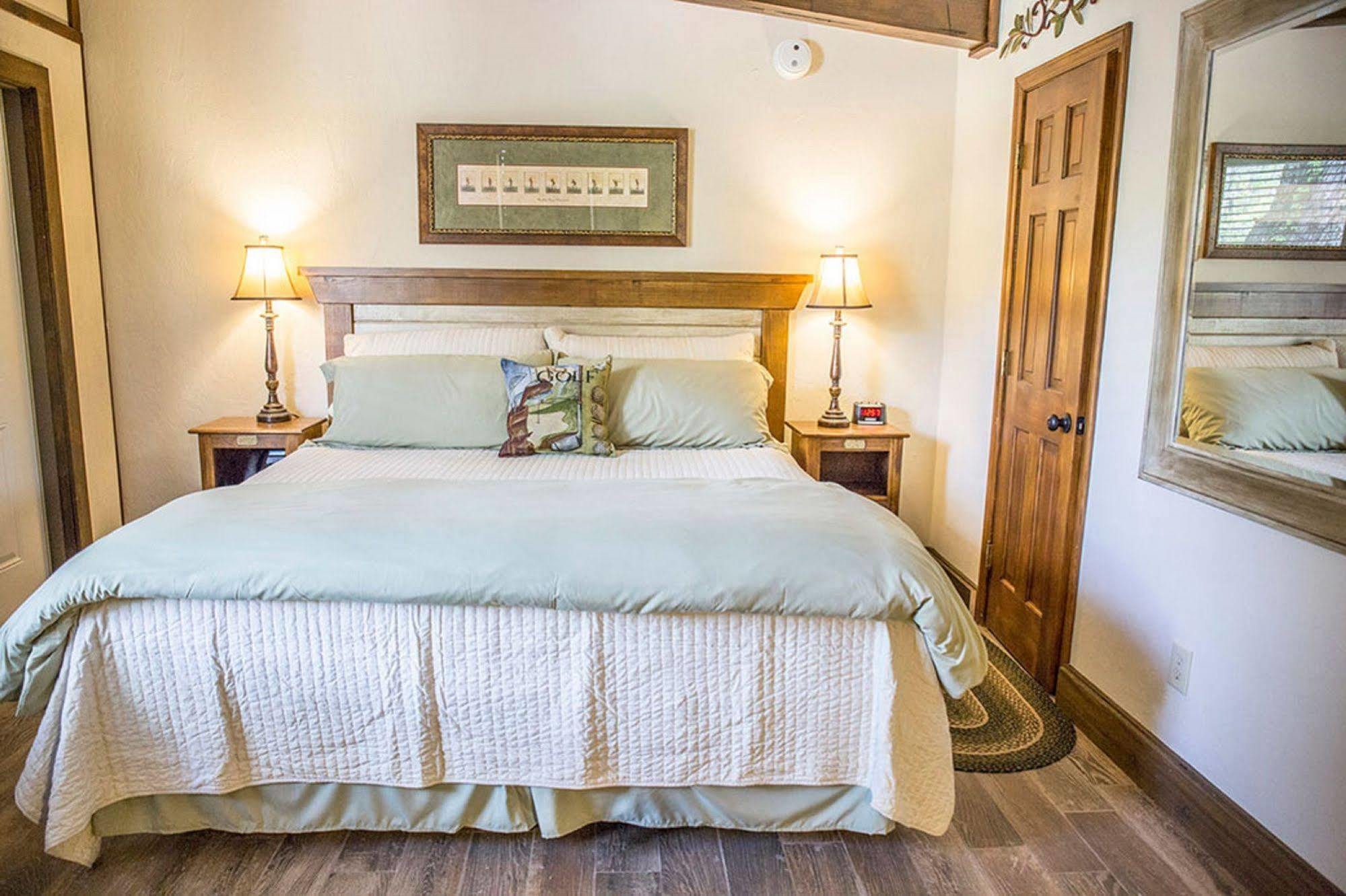 Brook Trout Inn Sapphire Екстер'єр фото