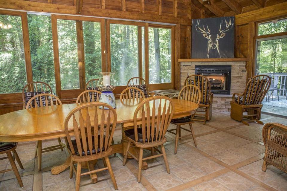 Brook Trout Inn Sapphire Екстер'єр фото
