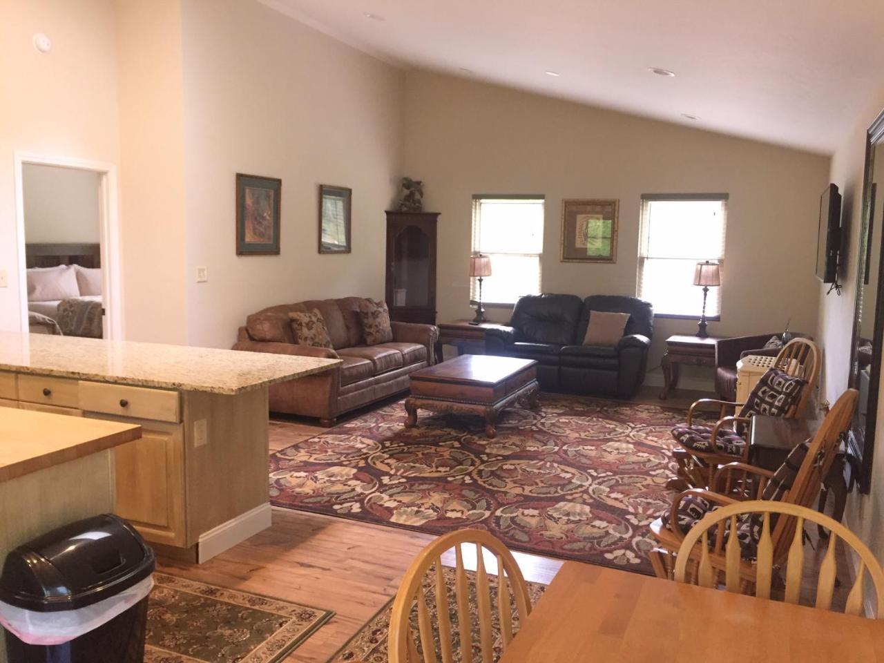 Brook Trout Inn Sapphire Екстер'єр фото