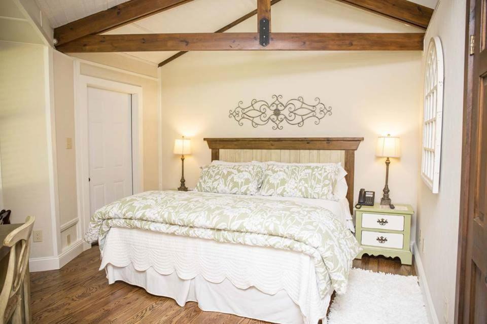 Brook Trout Inn Sapphire Екстер'єр фото